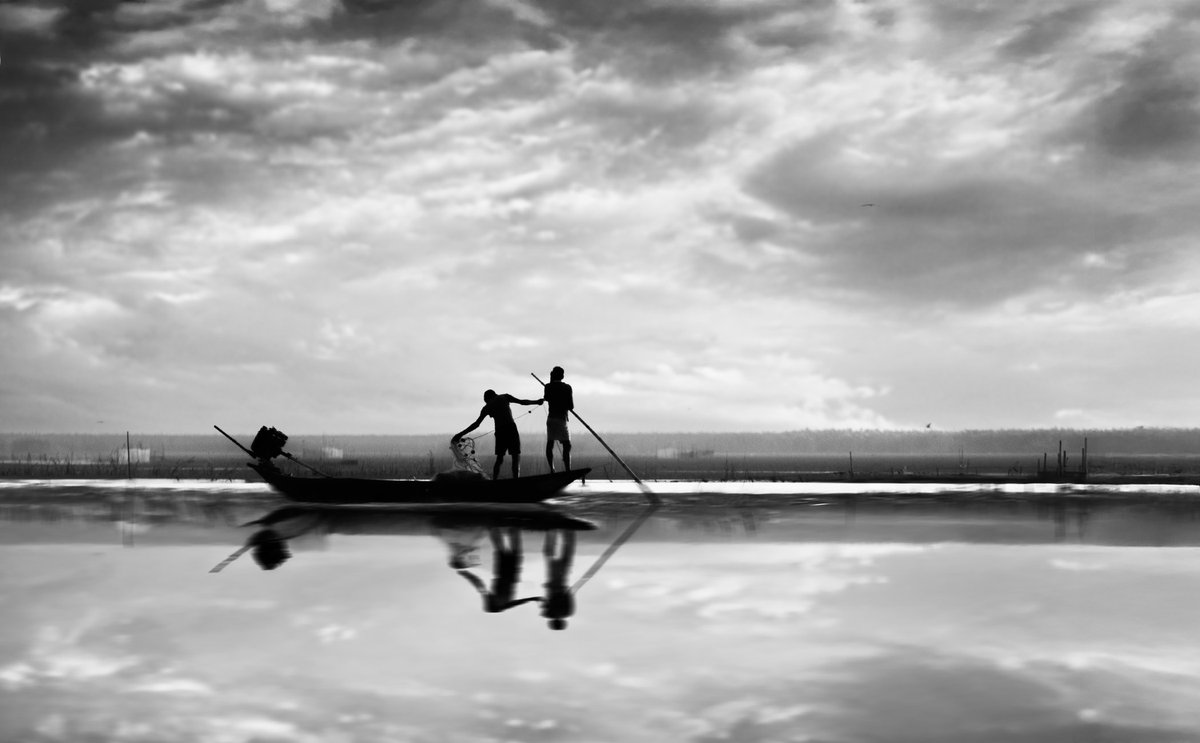 I have just collected "Dawn Fishermen" by <a href="/arijitmondal1/">Arijit Mondal</a> on <a href="/objktcom/">objkt</a> objkt.com/tokens/KT1WBkh…