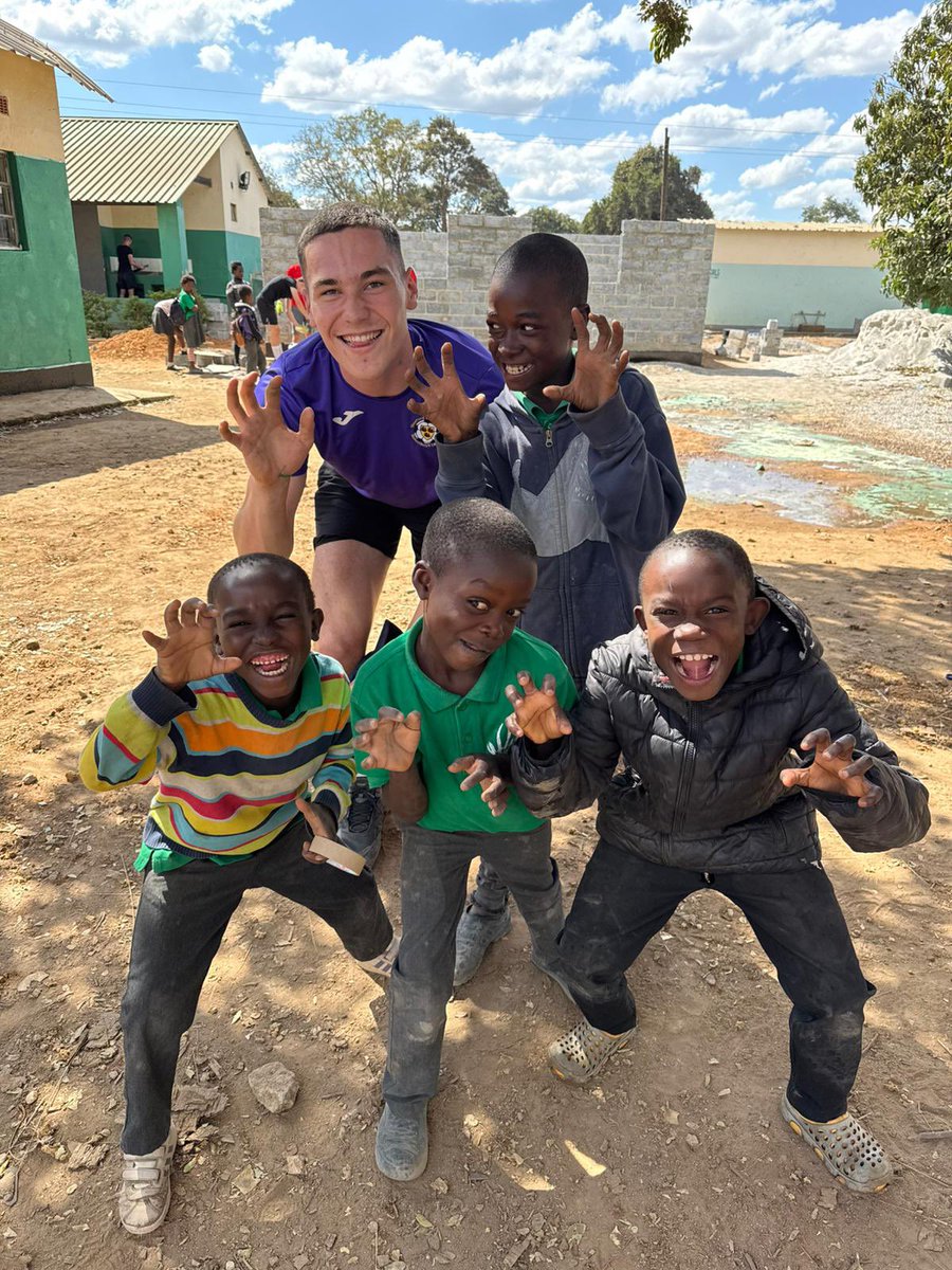 WexCBS's tweet image. The work is well underway here at Sables Nua Primary School! Over the past 2 days, our students have been hard at it. They’ve been digging, painting, dismantling old equipment & helping out wherever needed around the school. The energy & effort from the group has been incredible.
