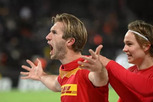 BREAKING! Celtic 'agree' Benjamin Nygren fee as Parkhead switch gets one step closer

dailyrecord.co.uk/sport/football…