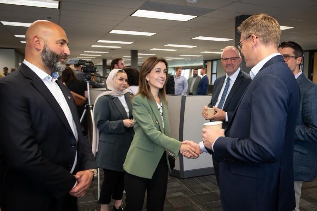 AmbKawar's tweet image. سعدتُ بحضور الفعالية التي نظّمتها اليوم @Coviance، والتي خُصّصت لتعزيز آفاق التعاون في مجالات الاقتصاد وتكنولوجيا المعلومات بين الأردن وولاية آيوا. أتوجّه بجزيل الشكر إلى السيد @OmarQJordan، الرئيس التنفيذي، على حُسن الاستضافة، والذي يجسد نموذجاً يحتذى به للكفاءات الأردنية…