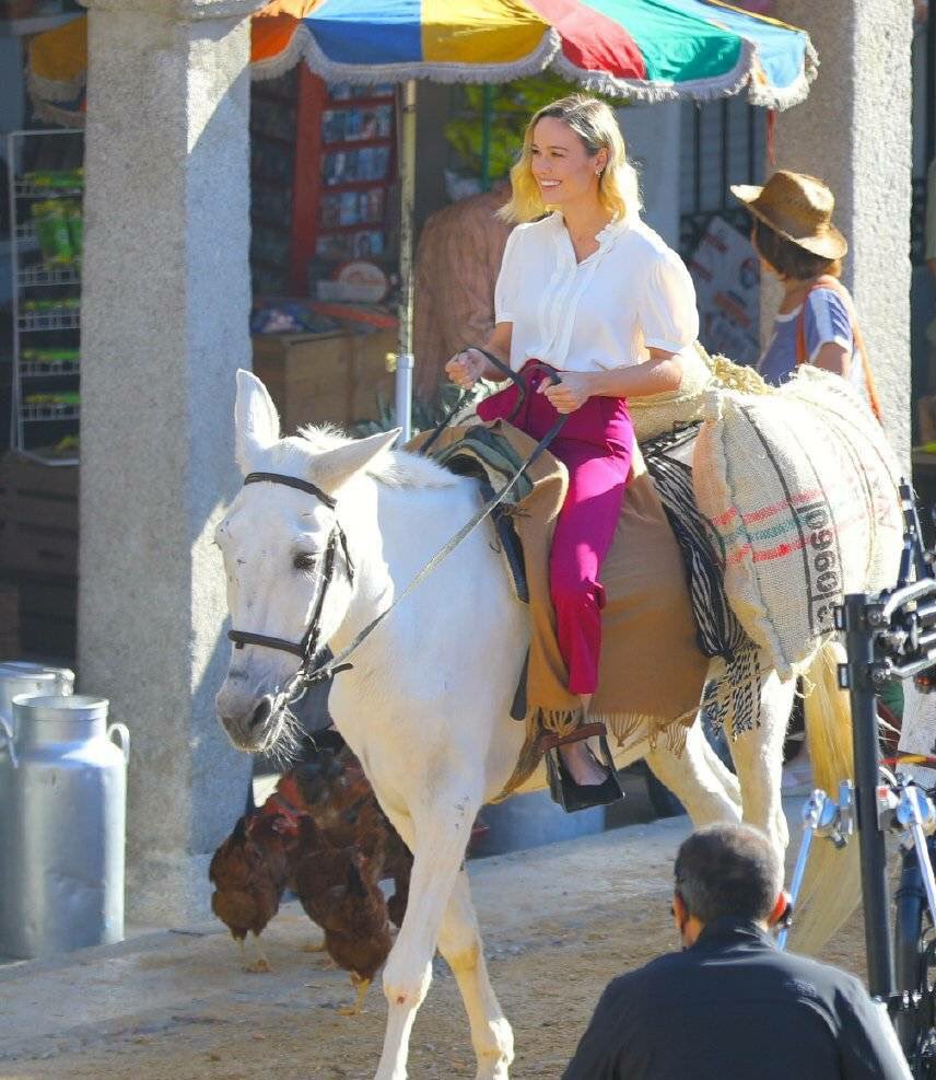 ( <a href="/KREEBL00D/">𝑪𝑨𝑹𝑶𝑳 𝑫𝑨𝑵𝑽𝑬𝑹𝑺</a> ) 

Sin palabras.