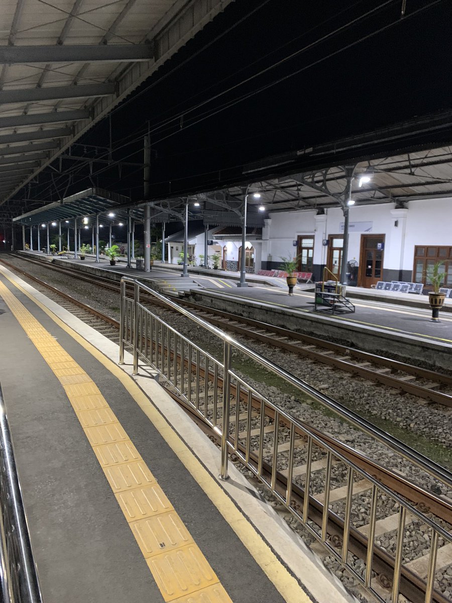 Subuh subuh mau kmna sih