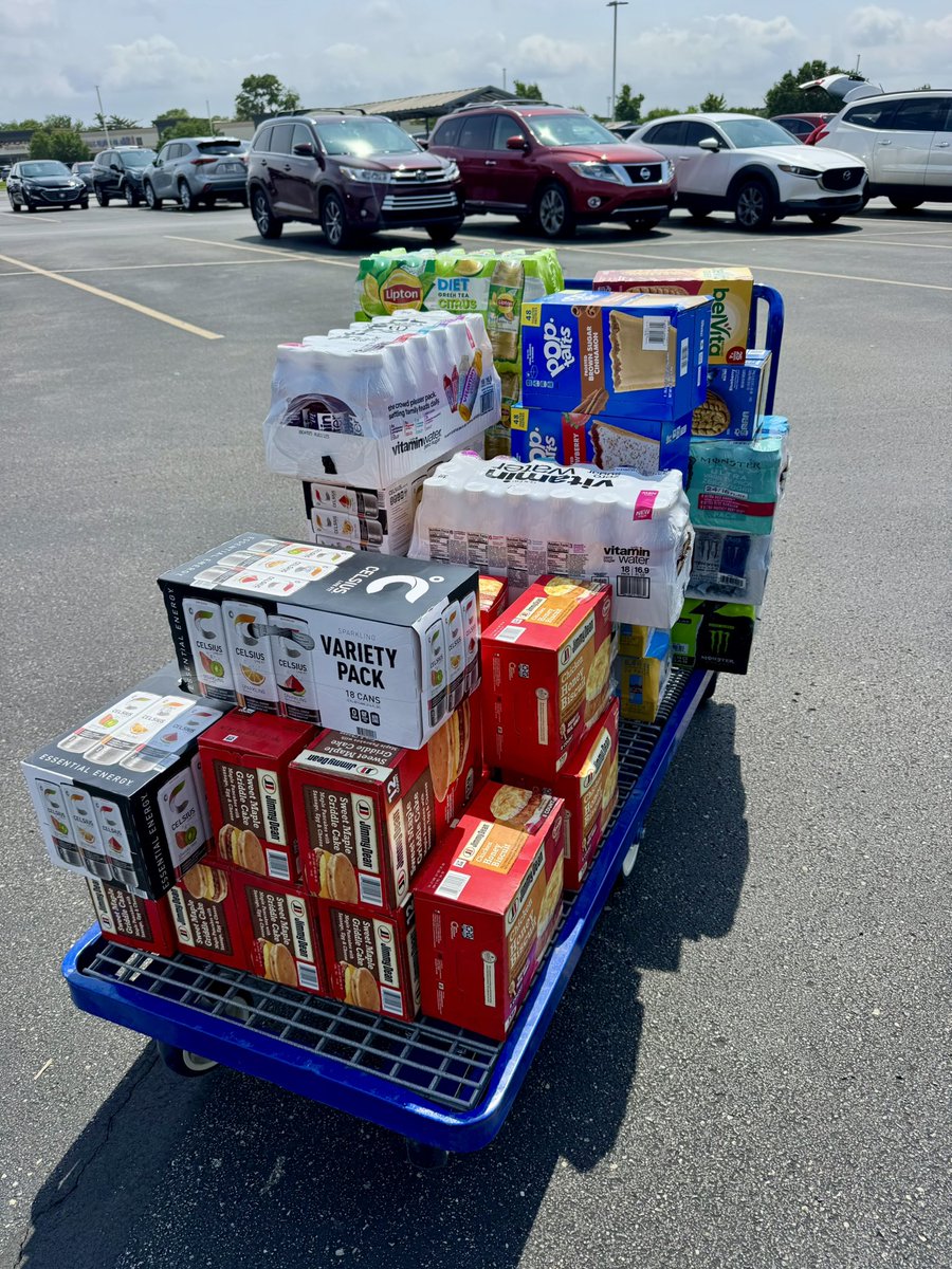 BentgrassWizard's tweet image. M/G starts tomorrow @Chatham_Hills ⛳️ Gotta keep our world class team properly fed and hydrated 😉