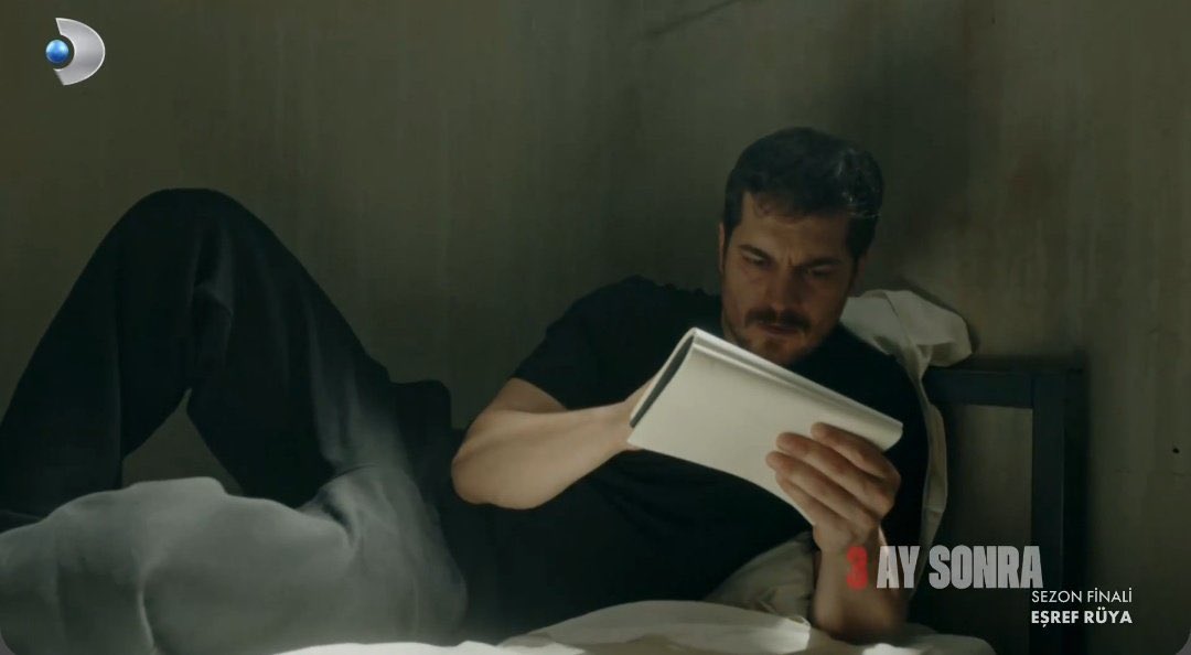 Janaroxynelson's tweet photo. #EsrefRüya at 1st we wanted Esref to know that Nisan’s Rüya BUT him going to jail for her without knowing ➡️ proves that he truly loves her for her❤️ I cannot wait for #EsSan angst &amp; secrets exposed in S2✨! There may be a time jump to him getting out of jail &amp; her being famous👀 https://t.co/ewDdMMuBFt