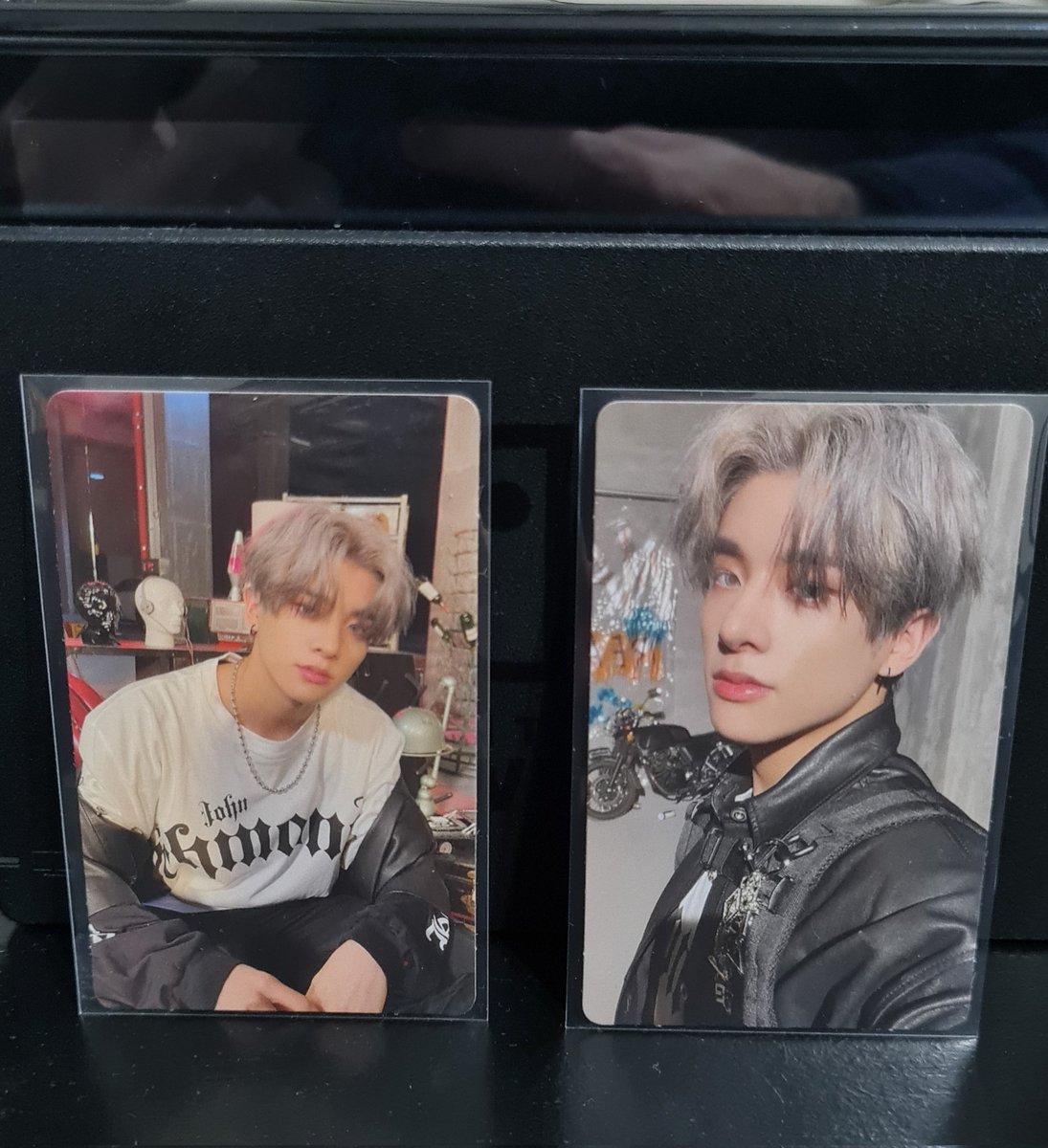 LgYnkou_'s tweet photo. Um Feedback super positivo pra @jungwyboy que me enviou esses dois Jakes em perfeito estado, e super bem protegidos, e nossa como eu to apaixonado por eles 😭😭, sem contar q ela mandou um monte de brindes q eu amei demais 🥺, obrg de vdd ❤️ https://t.co/AiYlpDkrEG