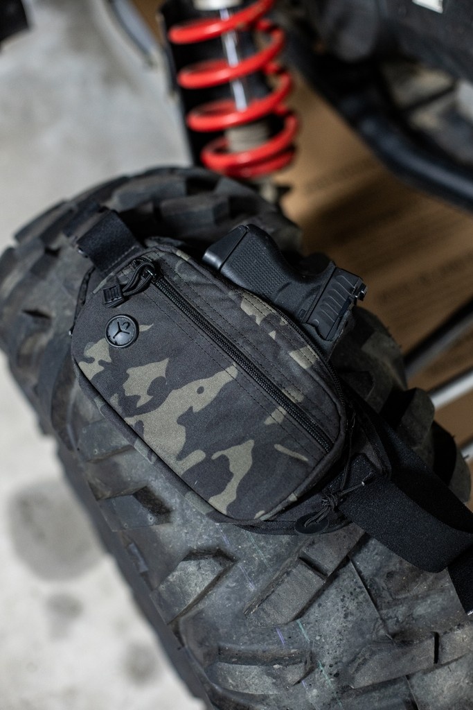 FASTRAX PAC

Designed to blend with casual modern clothing styles, the FasTrax PAC™ discreetly carries a compact defensive handgun ready for action.

We have multiple sizes and styles. 

Shop our selection here: bit.ly/3PoOMTd