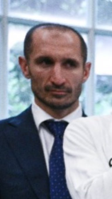 we're in a timeline in which If I tell you this picture was taken in the White House, and I ask you wheter it's  <a href="/chiellini/">Giorgio Chiellini</a>  or Steven Miller, you need to actually look at the picture before answering. 

#Juventus