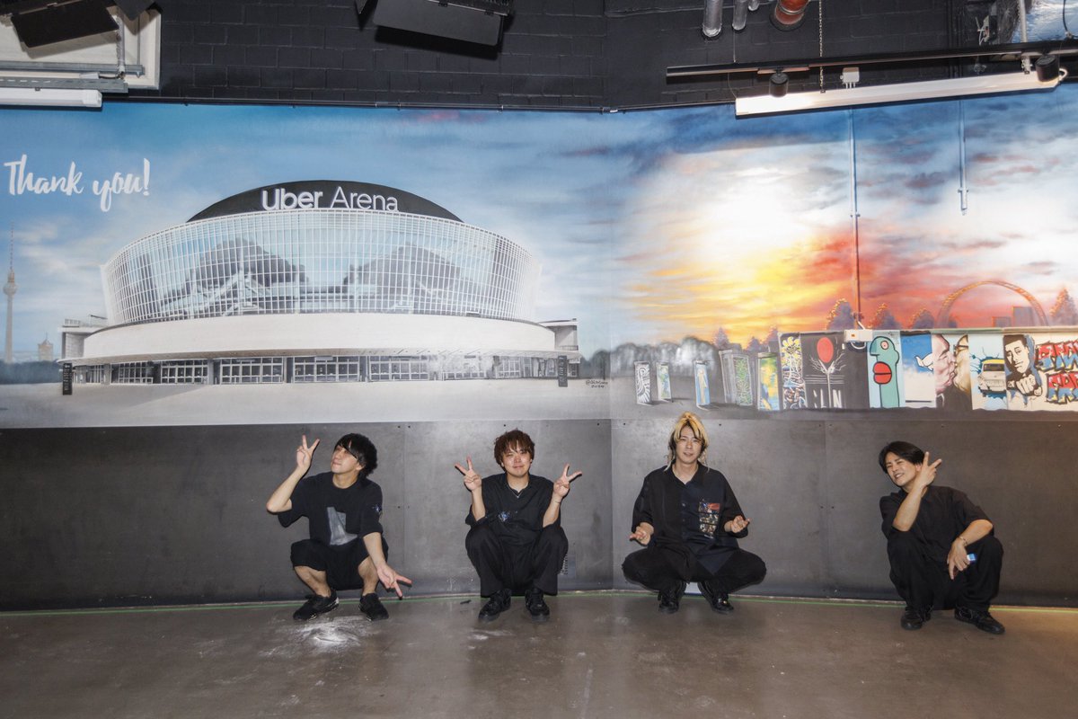 kumakitirou's tweet image. Ado WORLD TOUR 2025 “Hibana”
Berlin Uber Arena
とんでもない盛り上がりで、こっちまで圧倒されました…
とっても素敵な夜でした!!また来たい!😭
Photo by @vizkage