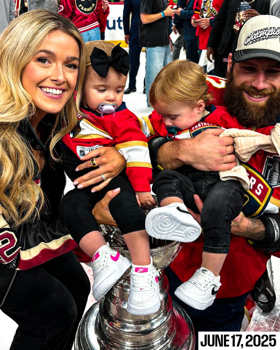 NHL's tweet image. The Gadjovich twins have grown up a lot in the last year. 🥹 

At just over a year old, they&apos;ve already seen their dad, Jonah, lift the #StanleyCup twice!

(📸: IG/alligadjovich)