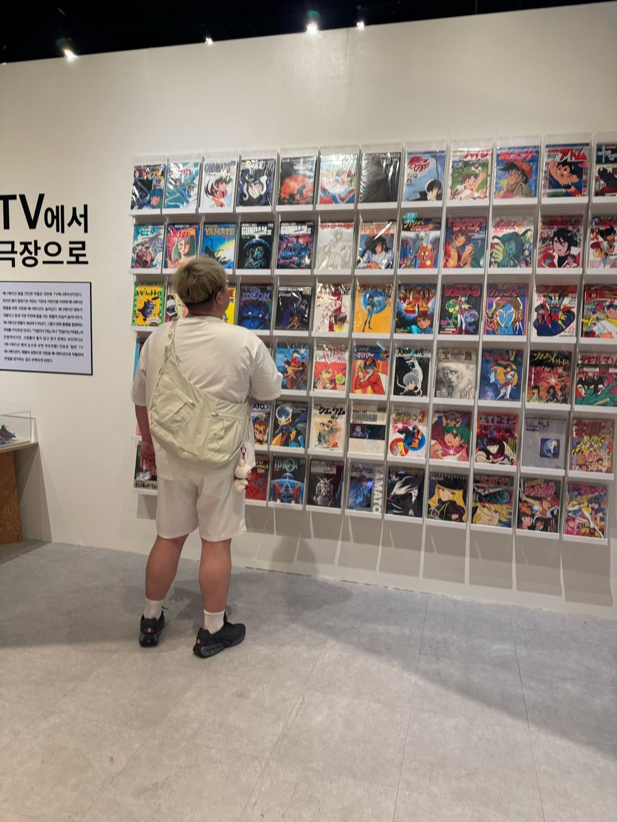 지브리 잘 가다왔어요~~~
(정신이 없어서 이제 사진 올림……)