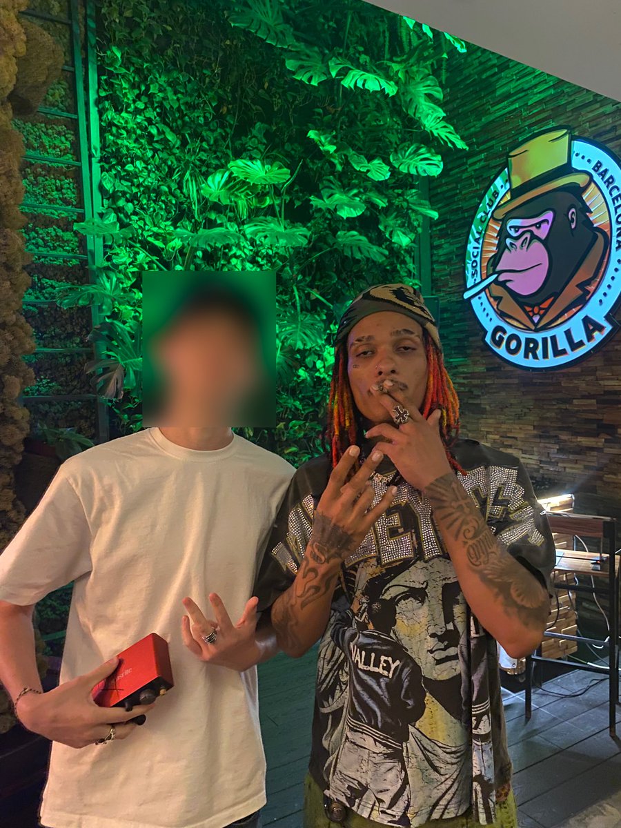ctrlofc's tweet photo. ISSO É TRAP https://t.co/R2EJI8gGMf