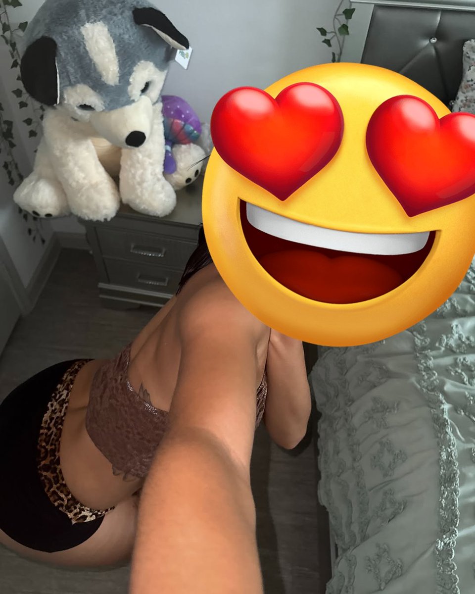 Charlot90597089's tweet photo. Bonne nuit mes bébés ♥️♥️ https://t.co/Lt1wh59RTg
