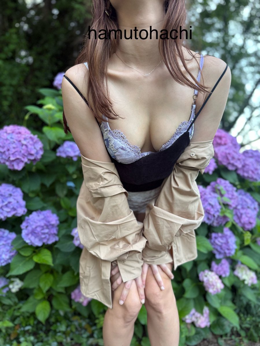 紫陽花と🐹ちゃん💕
覚悟はいいですか⁉️いっπ続きますよ❓

おはようございます🐹🐝