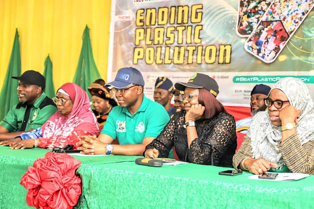 The Lagos State Govt (@followlasg) on Twitter photo WORLD ENVIRONMENT DAY: SAFE-GUARDING OUR PLANET REQUIRES EVERYONE'S TRANSFORMATIVE ACTION - LASG
lagosstate.gov.ng/news/all/view/…
<a href="/jidesanwoolu/">Babajide Sanwo-Olu</a> <a href="/drobafemihamzat/">Obafemi Hamzat</a> <a href="/LasgMOE/">Lagos Min of the Environment and Water Resources</a> <a href="/tokunbo_wahab/">Tokunbo Wahab</a> <a href="/gbenga_omo/">Gbenga Omotoso</a> <a href="/gboyegaakosile/">Gboyega Akosile</a> <a href="/BSaluHundeyin/">Bimbola Salu-Hundeyin</a> <a href="/Mr_JAGs/">Jubril A. Gawat</a> <a href="/Riddwane/">AJE</a>
#AGreaterLagosRising
#LASG WORLD ENVIRONMENT DAY: SAFE-GUARDING OUR PLANET REQUIRES EVERYONE'S TRANSFORMATIVE ACTION - LASG
lagosstate.gov.ng/news/all/view/…
<a href="/jidesanwoolu/">Babajide Sanwo-Olu</a> <a href="/drobafemihamzat/">Obafemi Hamzat</a> <a href="/LasgMOE/">Lagos Min of the Environment and Water Resources</a> <a href="/tokunbo_wahab/">Tokunbo Wahab</a> <a href="/gbenga_omo/">Gbenga Omotoso</a> <a href="/gboyegaakosile/">Gboyega Akosile</a> <a href="/BSaluHundeyin/">Bimbola Salu-Hundeyin</a> <a href="/Mr_JAGs/">Jubril A. Gawat</a> <a href="/Riddwane/">AJE</a>
#AGreaterLagosRising
#LASG