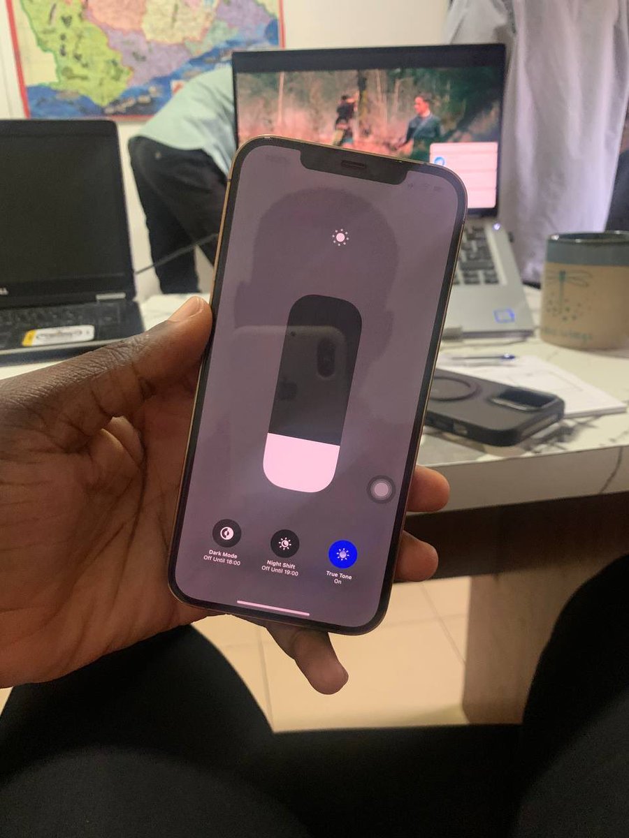 ItsPaulSmart's tweet photo. @milito177__ GH₵ 4400
12 PRO MAX 
Dot on the screen 
Display (iCloud) 

0244442717 https://t.co/52637aQkKH