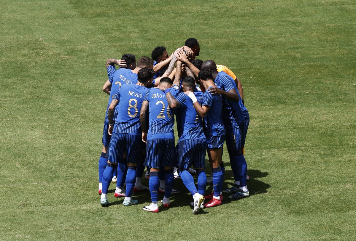 نعم / لا

هل سيتأهل الهلال لـدور الـ16؟