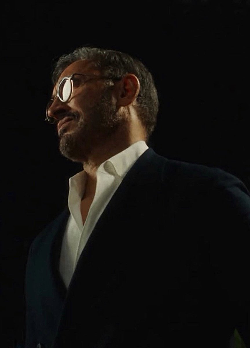 هيّأت قلبي فالتَصِق، تعرف أنت مطرحك🫀🌸🫰🏻..