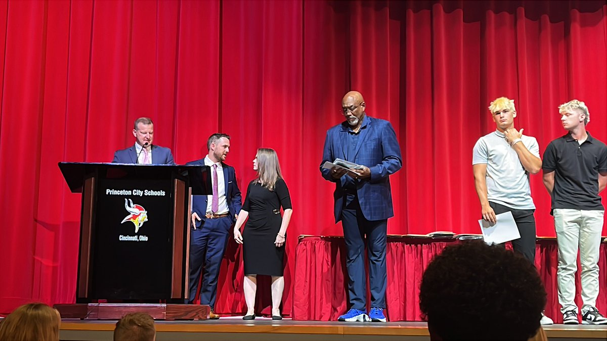 Jack Schmelzinger (@jackschmelznger) on Twitter photo Moellerโs Matt Ponatoski is the winner of Ohio baseball player of the year at the 2025 <a href="/Enquirer/">Enquirer</a> High School Sports Awards. Moeller AD Jonathan Hayes accepted the award while Matt is at <a href="/Elite11/">Elite11</a>.
#cincyhssa <a href="/mattponatoski/">Matt Ponatoski</a> <a href="/BigMoBarrett/">๐๐ฎ๐ฟ๐ฟ๐ฒ๐๐ ๐๐ผ๐ต๐ฒ๐ป</a> <a href="/BigMoeBaseball/">BigMoeBaseball</a> Moellerโs Matt Ponatoski is the winner of Ohio baseball player of the year at the 2025 <a href="/Enquirer/">Enquirer</a> High School Sports Awards. Moeller AD Jonathan Hayes accepted the award while Matt is at <a href="/Elite11/">Elite11</a>.
#cincyhssa <a href="/mattponatoski/">Matt Ponatoski</a> <a href="/BigMoBarrett/">๐๐ฎ๐ฟ๐ฟ๐ฒ๐๐ ๐๐ผ๐ต๐ฒ๐ป</a> <a href="/BigMoeBaseball/">BigMoeBaseball</a>