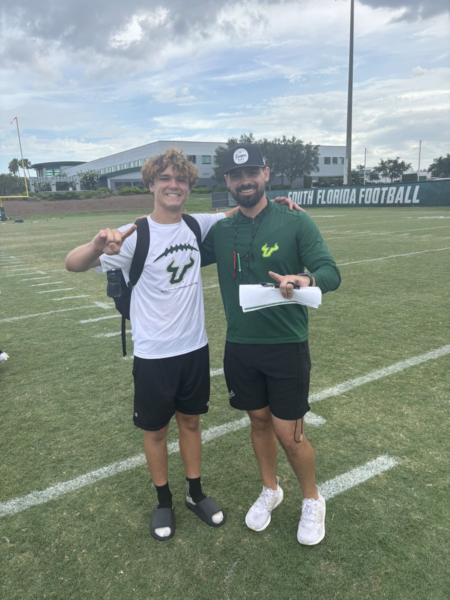 PhillipBonacci's tweet image. Blessed to have won field goal competition @USFFootball camp. Also charted the biggest balls on kickoff. @coachgolesh @chadcreamer21 @coach_daveG @coachmajewski @SwickONE8 @CoachBeck56 @coachMMartin54 @CollinsHillFB @CoachGiugliano @KohlsKicking @RecruitGeorgia @NEGARecruits