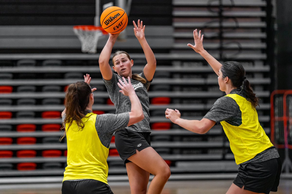 UTRGVwbb's tweet image. Summer sessions ☀️
#UTRGV #RallyTheValley #EarnedEveryDay