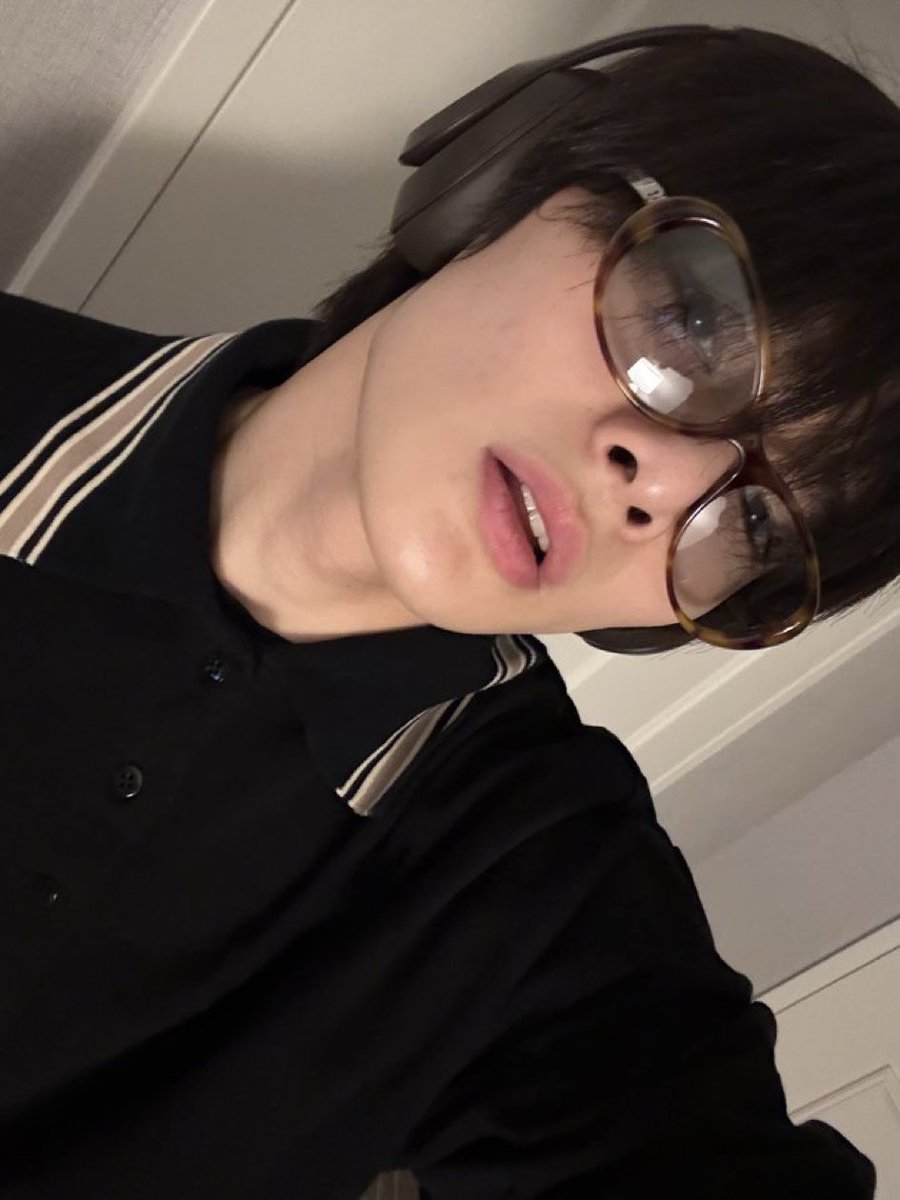 jilixcore's tweet image. ✶ ᣞ ⬭  # Busco mutis ⠀ᜓ ꒪   

⠀⠀ ⠀⠀She | 9teen | Mx 
⠀   ( #kpoptwt · #stantwt )

 ᐢ ׅ   prio: skz (cualquier fandom es bienvenido) 

 ᐢ ׅ    quiero tener mas mutis para ser amiguis 

⠀⠀!⋆¡ kittyhani-h.carrd.co

 ♡  +  ↻  =  mutis 4ever ੭   ׄ✶