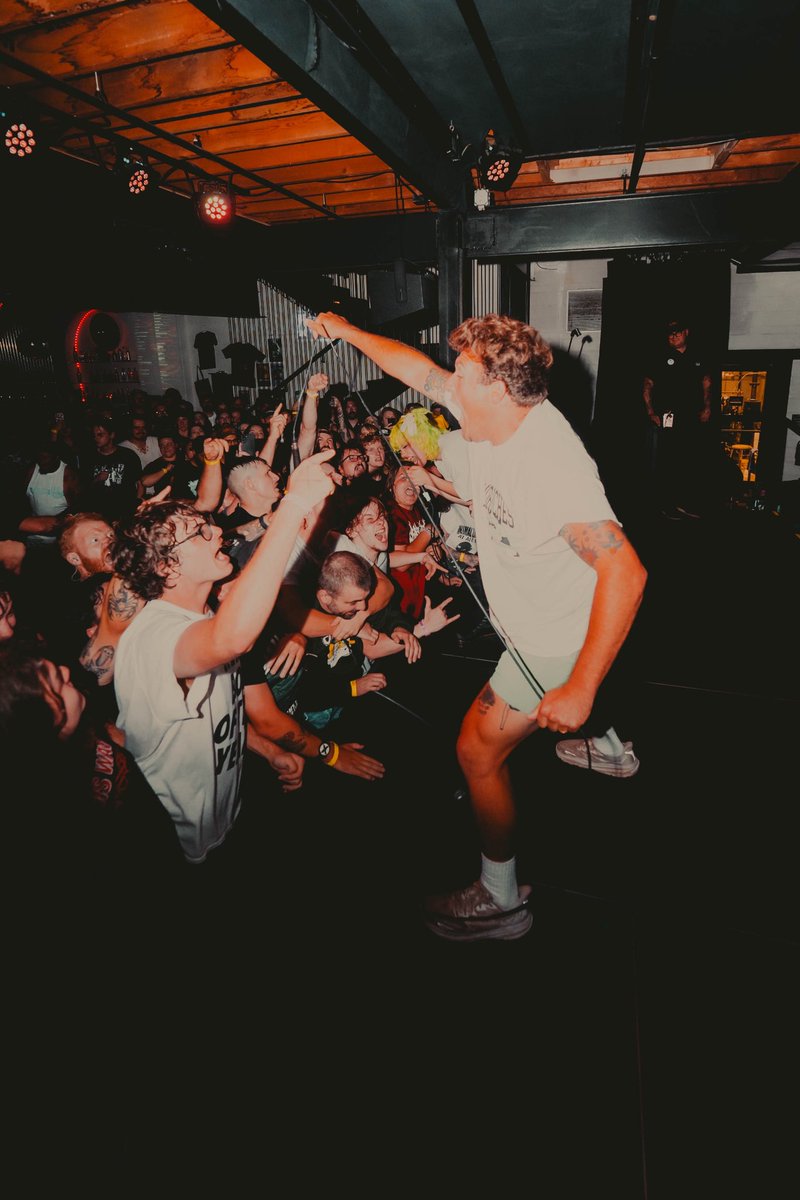 Scowl40831's tweet image. Holy hell - thanks for bringing it in Richmond and Asheville! These shows with @drain831 and @koyolihc have been insane. Baltimore, you’re up next tomorrow 🌼
📸 @JackiNicole
#scowl
