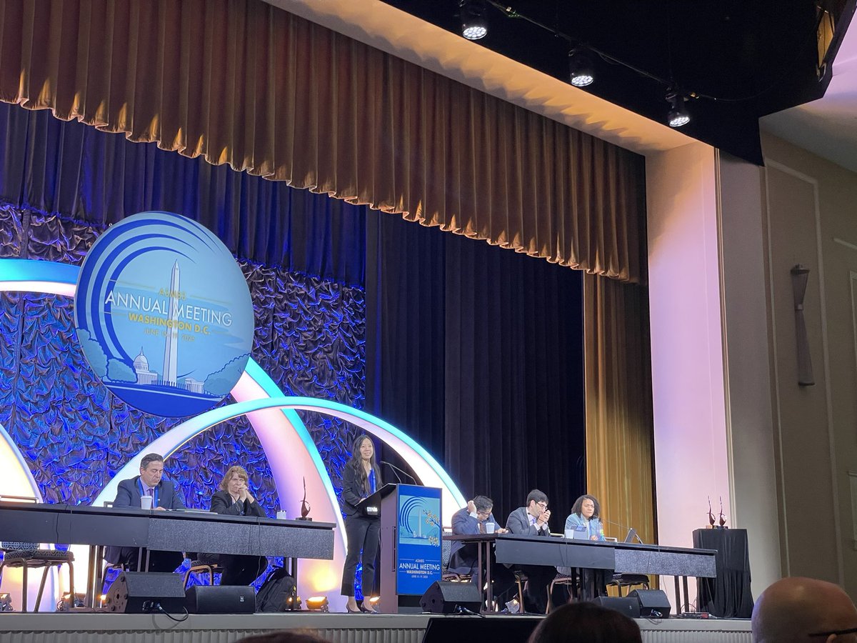 Karan Chhabra, MD MSc (@krchhabra) on Twitter photo Equally proud of our <a href="/nyugrossman/">NYU Grossman School of Medicine</a> medical student Elizabeth Li who presented in the same #asmbs2025 Top Papers session - her findings on the (disappointing) safety of DOACs after bariatric surgery have already changed my practice! Equally proud of our <a href="/nyugrossman/">NYU Grossman School of Medicine</a> medical student Elizabeth Li who presented in the same #asmbs2025 Top Papers session - her findings on the (disappointing) safety of DOACs after bariatric surgery have already changed my practice!
