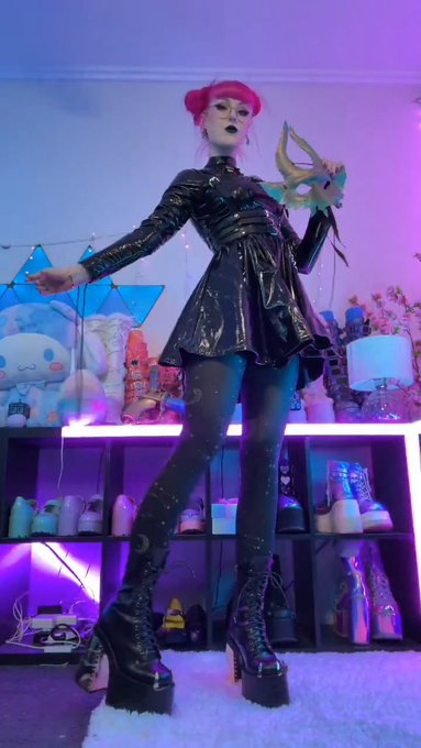 Watch Rosie ★ Pinipy 🇦🇺's leaked NSFW video on TwXstars