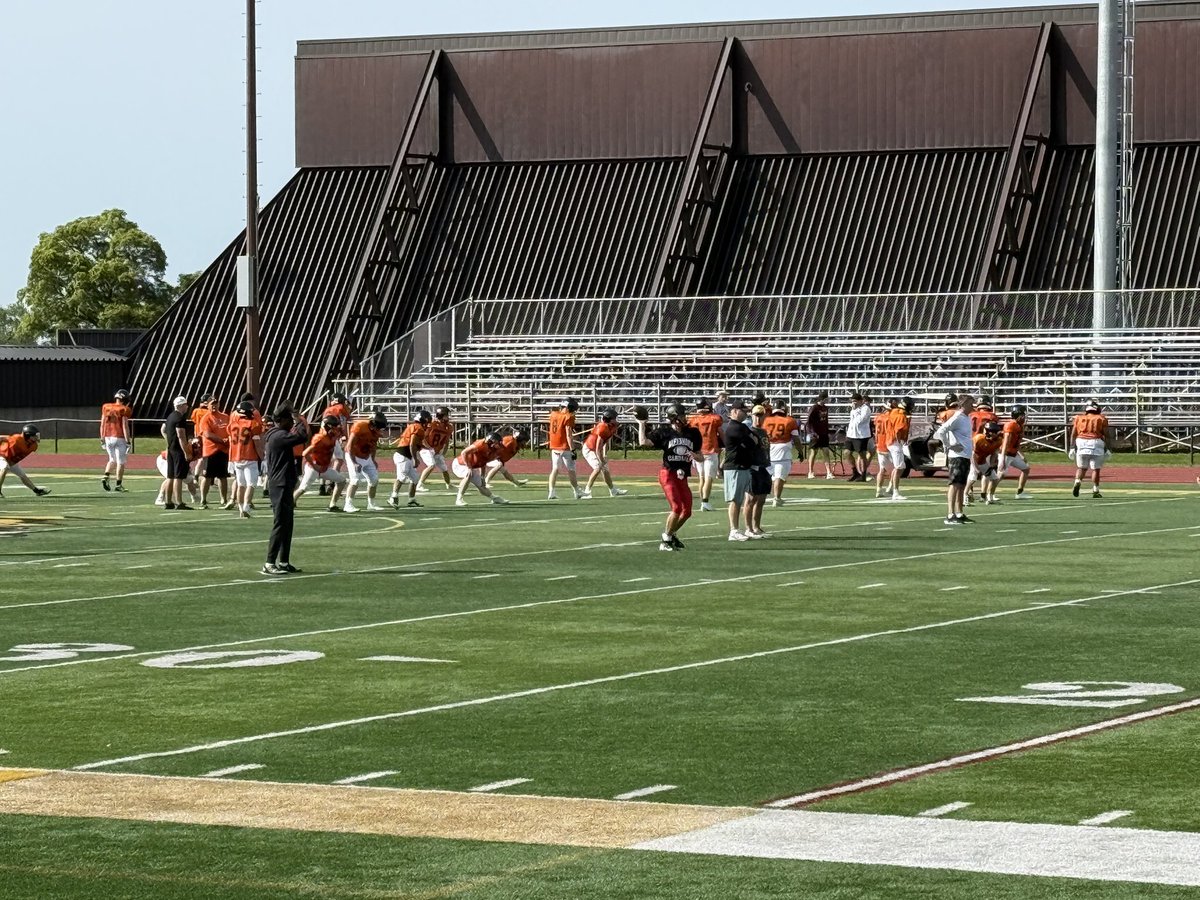 MHSTigerFtball's tweet image. Tiger 🏈 Team Camp 2025 - Day 3
Thanks @UMD_Football for hosting us!