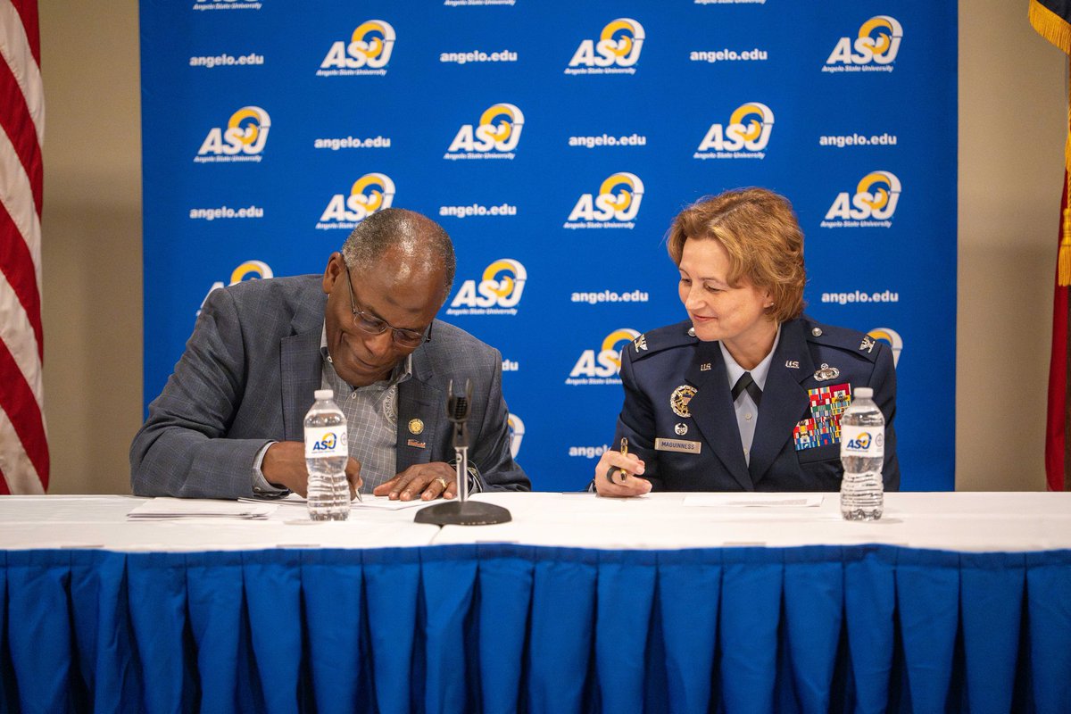 AngeloStatePres's tweet image. Proud to stand alongside Goodfellow AFB, Howard College, and SAISD as we renew and expand our shared commitment to education, innovation, and service. These agreements strengthen transfer pathways, support faculty development, and enhance student learning across our community.