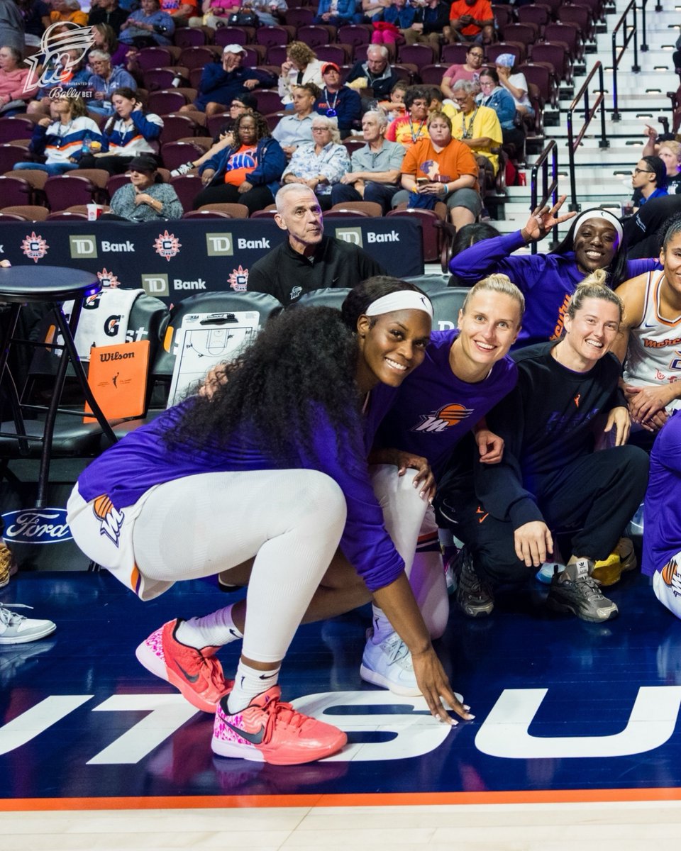 PhoenixMercury's tweet image. 🧡