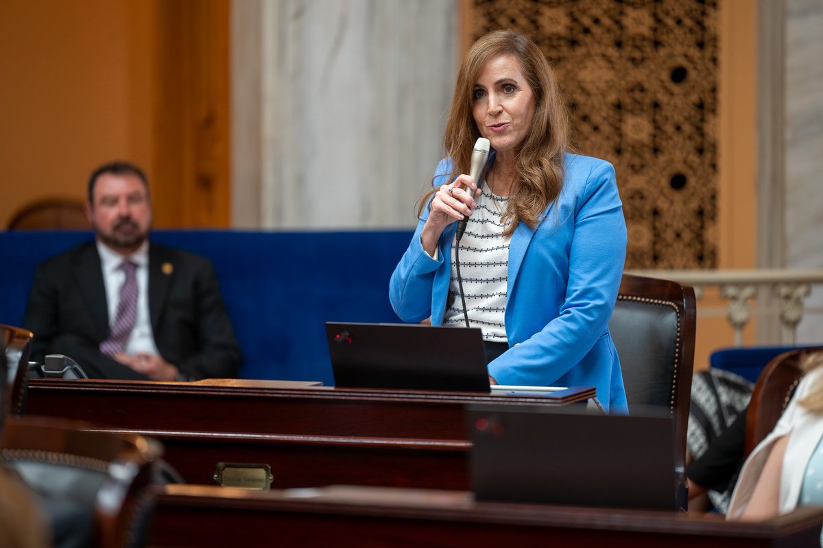 theresagavarone's tweet image. My Senate Bill 4 has passed the Senate!
SB 4 ensures Ohio remains the gold standard for elections by codifying the Election Integrity Unit in the Secretary of State’s office!
Thank you to Secretary @FrankLaRose for your work on safeguarding our elections!