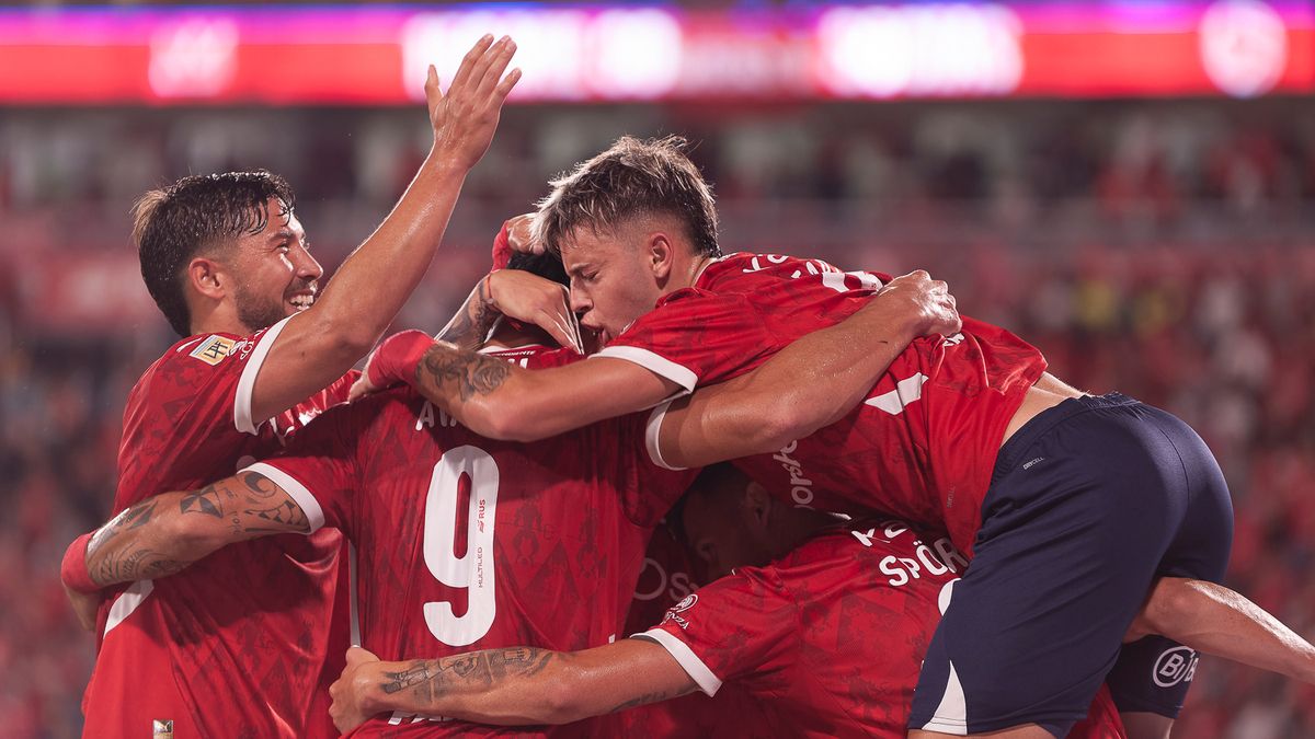 Primero #Independiente.
Segundo Independiente.
Tercero Independiente.

Siempre Independiente.