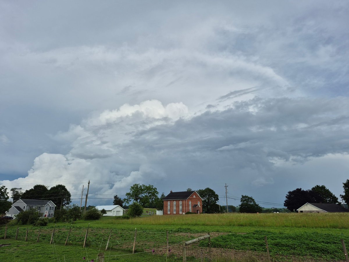 Carver012Josh's tweet image. Nw Lehigh county pa-photo by Kemmy Wisser @accuweather @weatherchannel @WeatherNation
