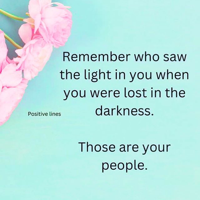 Keep these people close #Support 
#ShineBrightLikeADiamond #HoldThemTight xxx