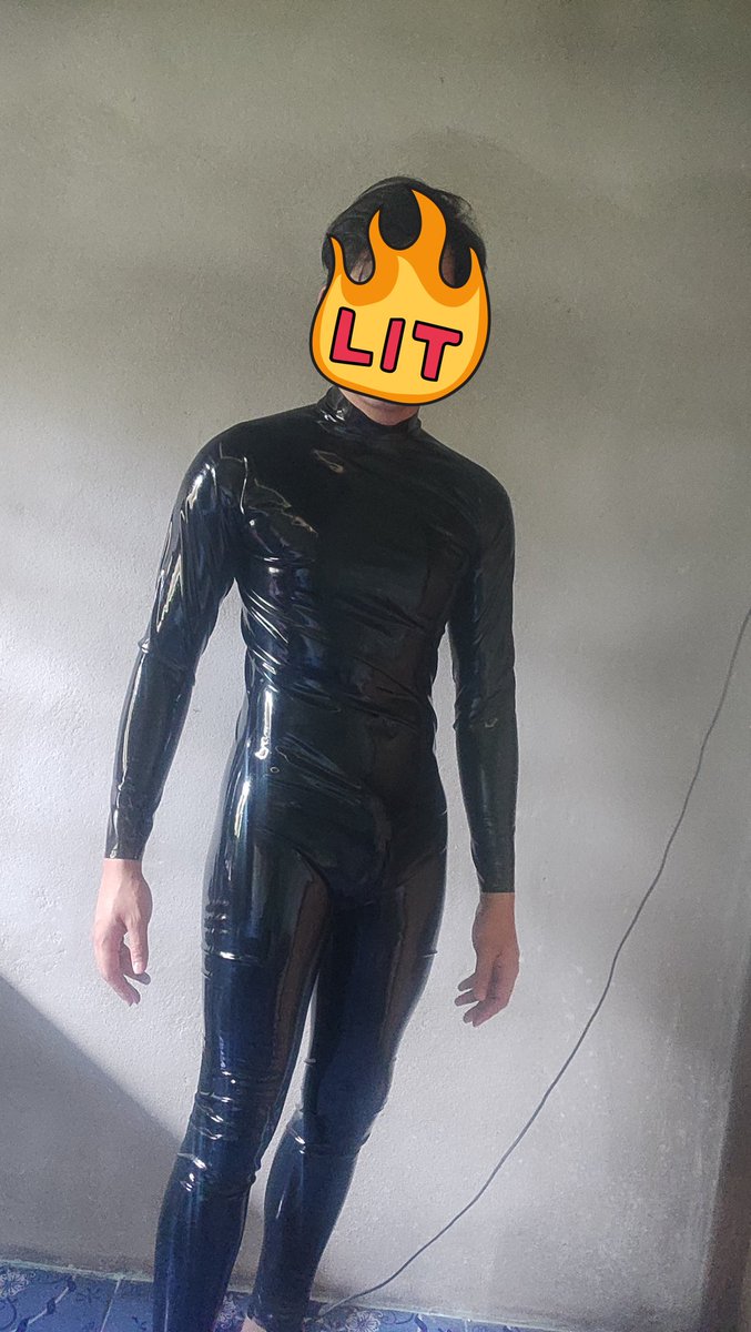 Latex suit ก็เสวเหมือนกัน