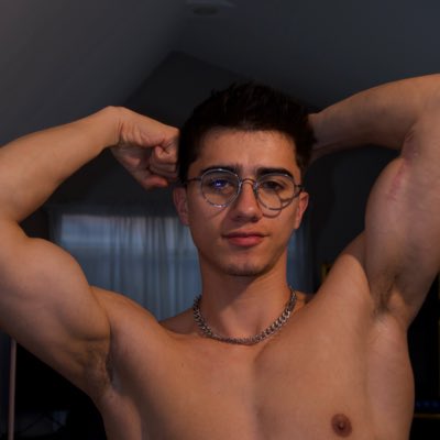 #NuevaFotoDePerfil https://t.co/fcKE9snAA7<a href="/tag/nuevafotodeperfil"class="tags">#NuevaFotoDePerfil</a>