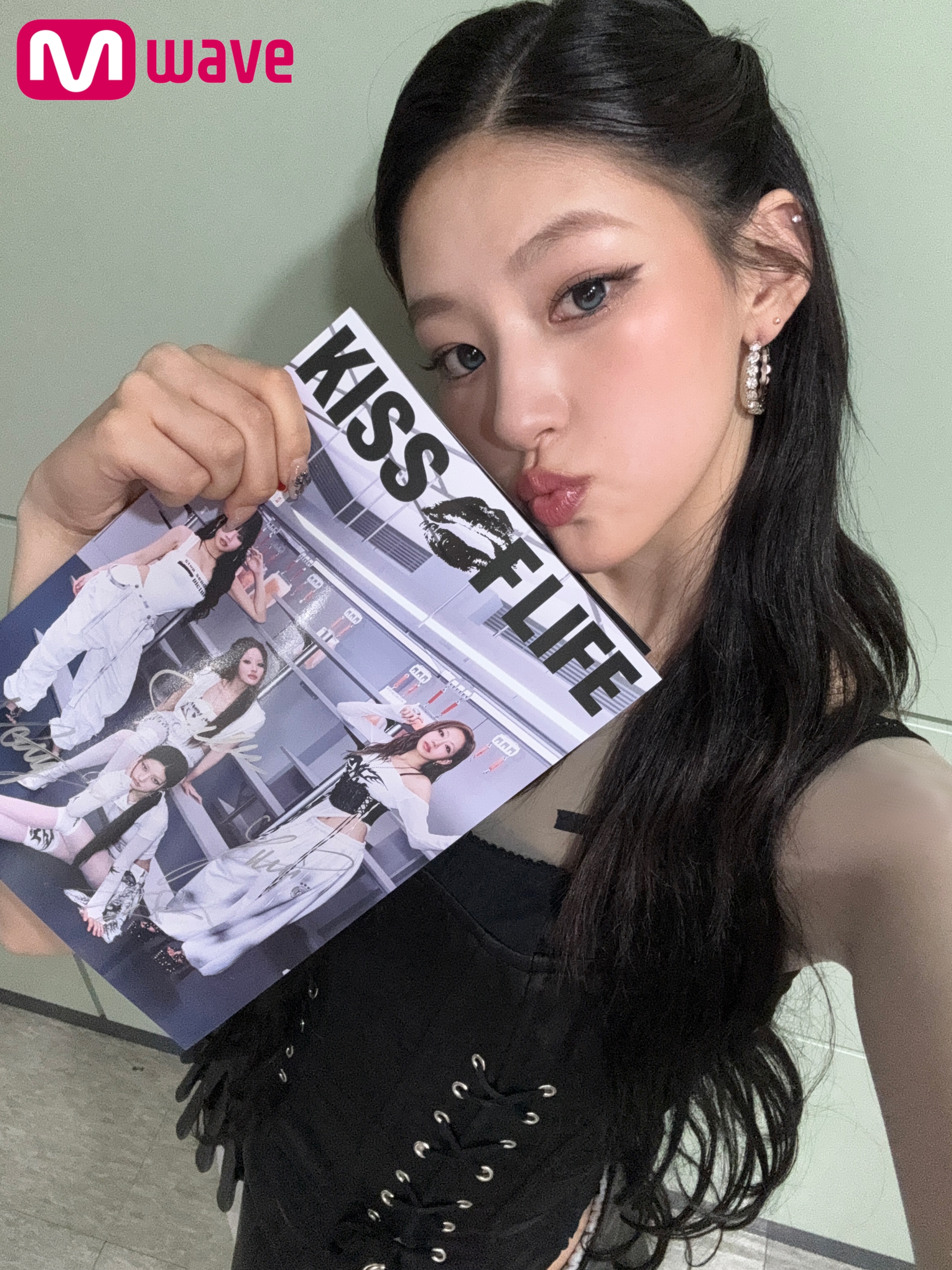 KISS OF LIFE Belle MWAVE Fansign Exclusive Lose Yourself K
