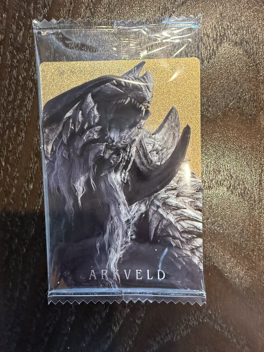 comiyam's tweet image. 今日のモンハンカードウェハース。
3rdでした。旦那はアルシュベルド。
ウェハース美味しくいただきました。
#モンハンワイルズ 
#MHWilds 
#MH3rd 
#バンダイ