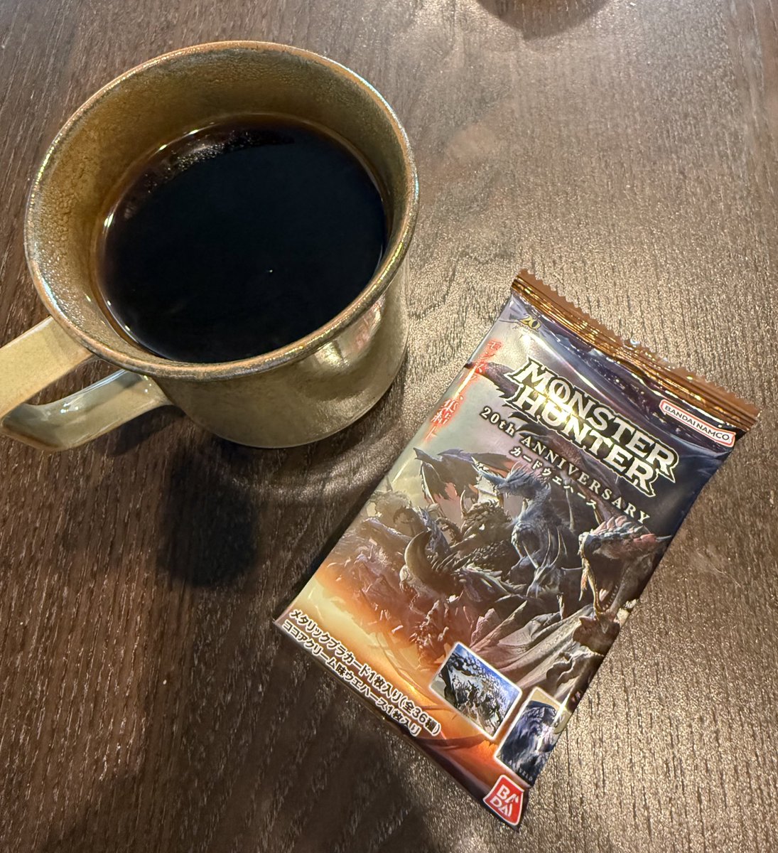 comiyam's tweet image. 今日のモンハンカードウェハース。
3rdでした。旦那はアルシュベルド。
ウェハース美味しくいただきました。
#モンハンワイルズ 
#MHWilds 
#MH3rd 
#バンダイ