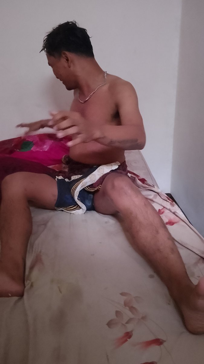 real_cikarang's tweet photo. Buat semuanya harap berhati2 ya sama orang ini.dan mohon bantuannya buat viralin biar nggk ada yg jadi korbannya lagi.
#pijatlover
#pijatjakarta 
#pijatbekasi
#pijatcikarang https://t.co/yirVKyVSQx
