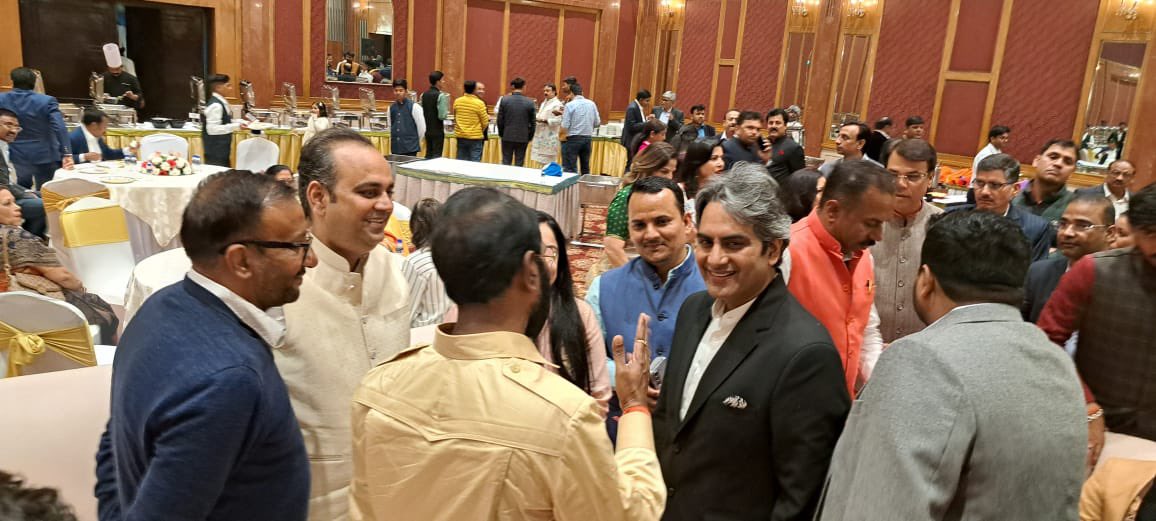 DO1IND's tweet image. जन्मदिवस की हार्दिक शुभकामनाएँ @sudhirchaudhary जी सदैव प्रसन्न रहें।🎂🚩
दूरदर्शन की दूरदृष्टि व सफलता के लिए हार्दिक शुभकामनाएँ। #SudhirChaudhary #sudhirchaudharyquotes @DDNational