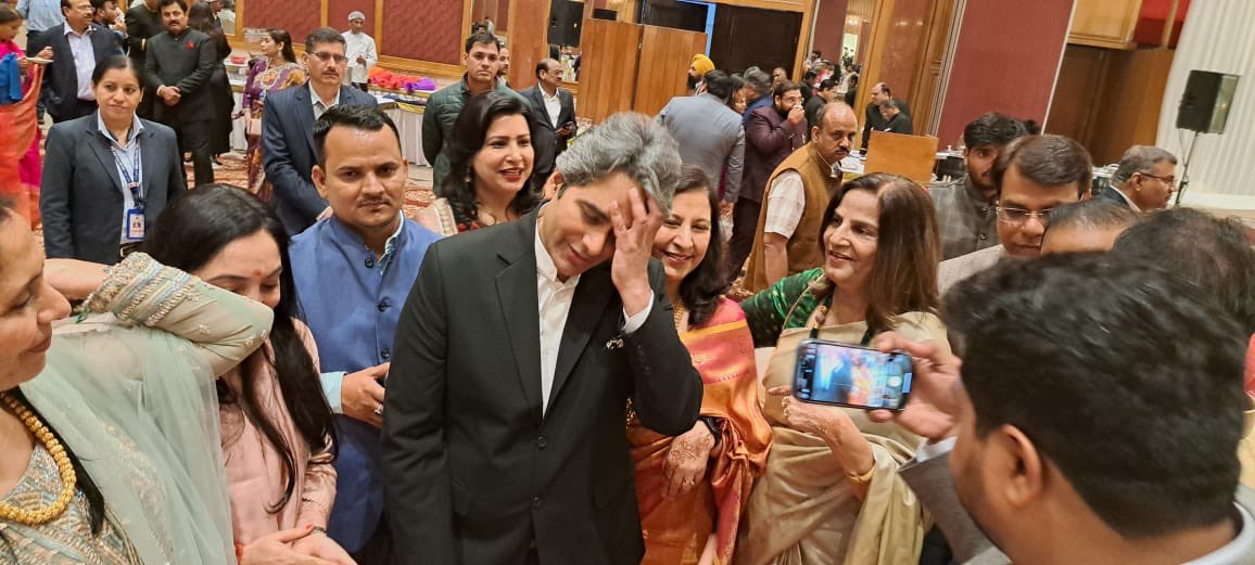 DO1IND's tweet image. जन्मदिवस की हार्दिक शुभकामनाएँ @sudhirchaudhary जी सदैव प्रसन्न रहें।🎂🚩
दूरदर्शन की दूरदृष्टि व सफलता के लिए हार्दिक शुभकामनाएँ। #SudhirChaudhary #sudhirchaudharyquotes @DDNational