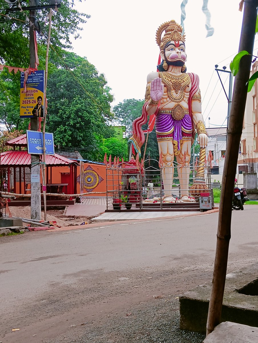 ArjunBi33387969's tweet photo. Jay bajarngi bali.. https://t.co/ZJmXPRhe2g
