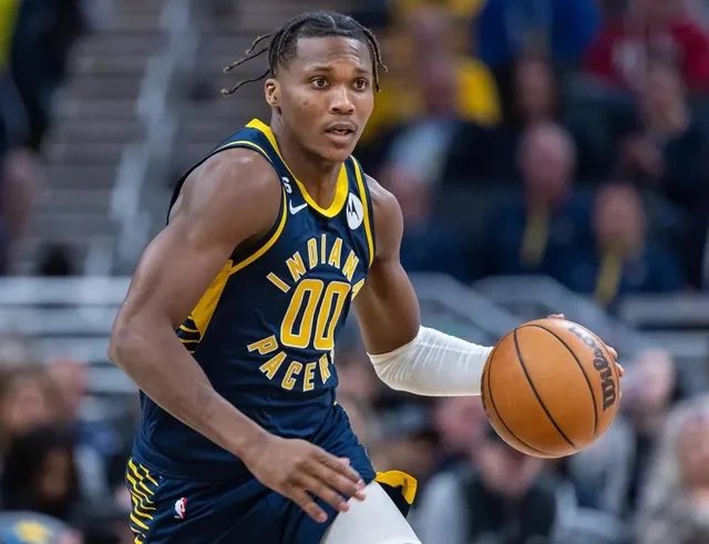 austinsprops's tweet photo. My NBA Play Of The Day☢️

Bennedict Mathurin 10.5 Pts “O”
(-125)MGM

#1🏀#Thunder Vs #Pacers

200❤️FOR ANOTHER PROP TONIGHT!?

We've hit 11/L15 of our NBA props this postseason, let's keep the momentum going on the court.

Getting this out early as I expect this line to continue to rise. It's clear that even if Haliburton plays, he's nowhere near 100%.

Indy will need scoring to avoid elimination, and I expect Carlisle to turn to Mathurin as a spark off the bench earlier than in previous games.

Mathurin is coming off a tough 2-11 shooting night, I'm expecting him to be much more efficient in Game 6.

It's also his birthday tomorrow, which could give him added motivation.

Another path to cashing this bet is for Indiana to start trailing behind early. Which would be ideal, as Mathurin has seen more minutes in negative game scripts as the volume scorer for the Pacers.

Minutes are my sole concern, but as mentioned it feels extremely likely that his role will be needed.