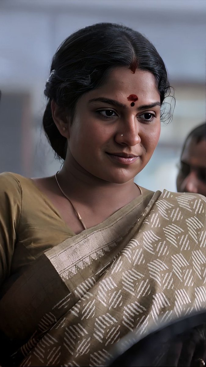 namma cd panitu vanthu mama minadi vanthu nikum pothum , mama en idupa pudichu kitta eluthu, en potta kunju ku oru mutham vaikum pothu, ufff antha sugaamae thaniii , kaalam poora avaruku pondatiya irukula nu thonum 
<a href="/fuckallbull/">Call me bull</a>