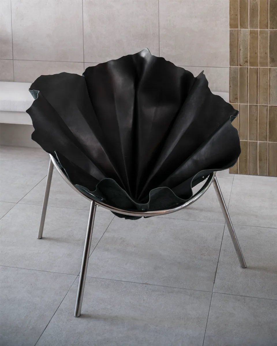 「建築家の家具展」にて、SKIN CHAIRが展示されています！名だたる巨匠たちの作品と並べてもらってます。
ビッグサイトにて！

…lifestyle-tokyo.jp.messefrankfurt.com/tokyo/ja/progr…