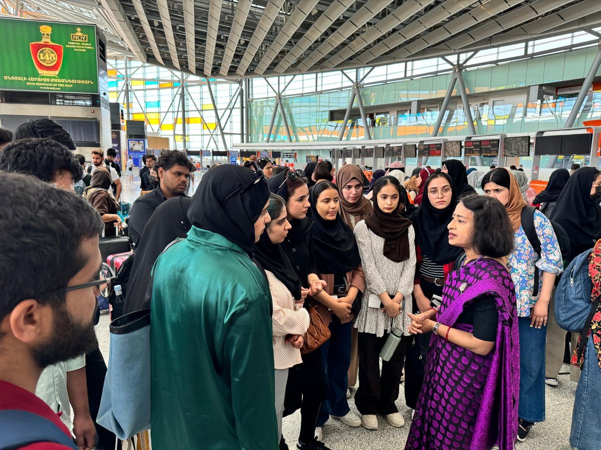 Operation Sindhu: Yet another testament to PM Modi's decisive leadership! 🇮🇳

In the face of Iran’s conflict zone, India safely evacuated its citizens, swift, strategic, and successful.

#OperationSindhu