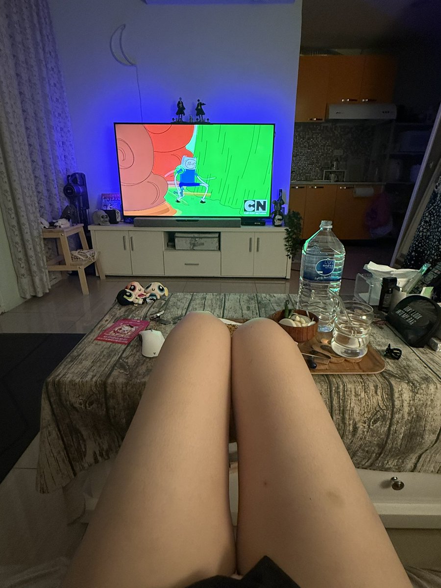 Watching Adventure Time while eating dinner last night… 
Never growing up 🙂‍↕️