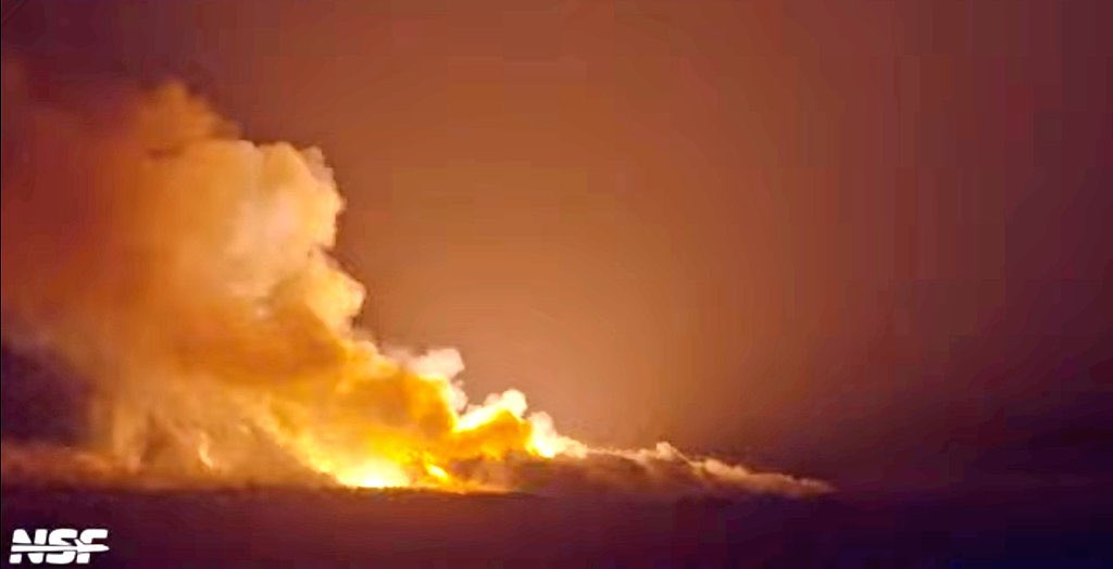 wolfbrief_'s tweet image. ❗Static fire test goes horribly wrong as SpaceX rocket explodes in massive fireball